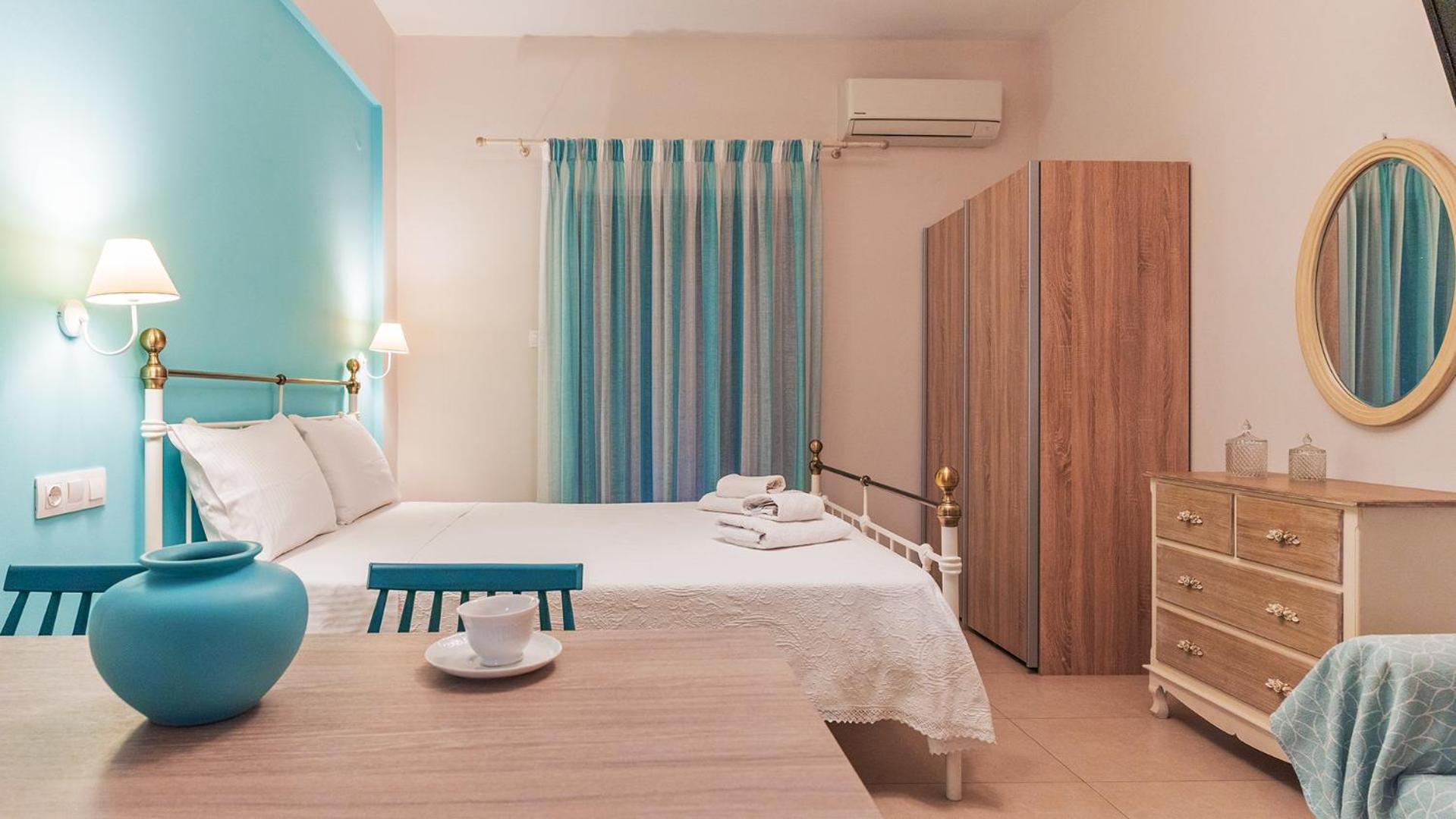 Kaiti 'S Studios & Apartments Палеохора Экстерьер фото