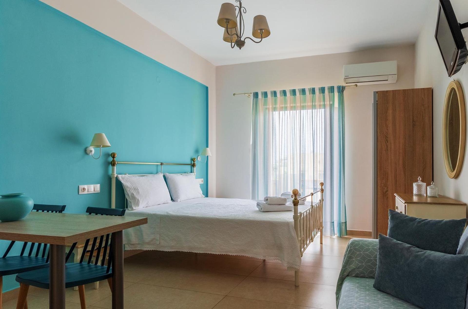 Kaiti 'S Studios & Apartments Палеохора Экстерьер фото