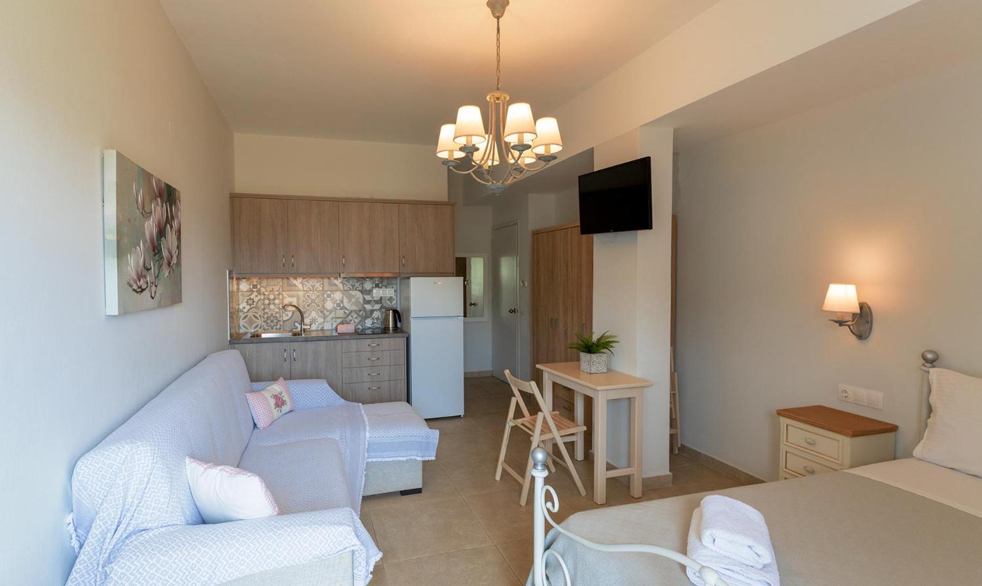 Kaiti 'S Studios & Apartments Палеохора Экстерьер фото