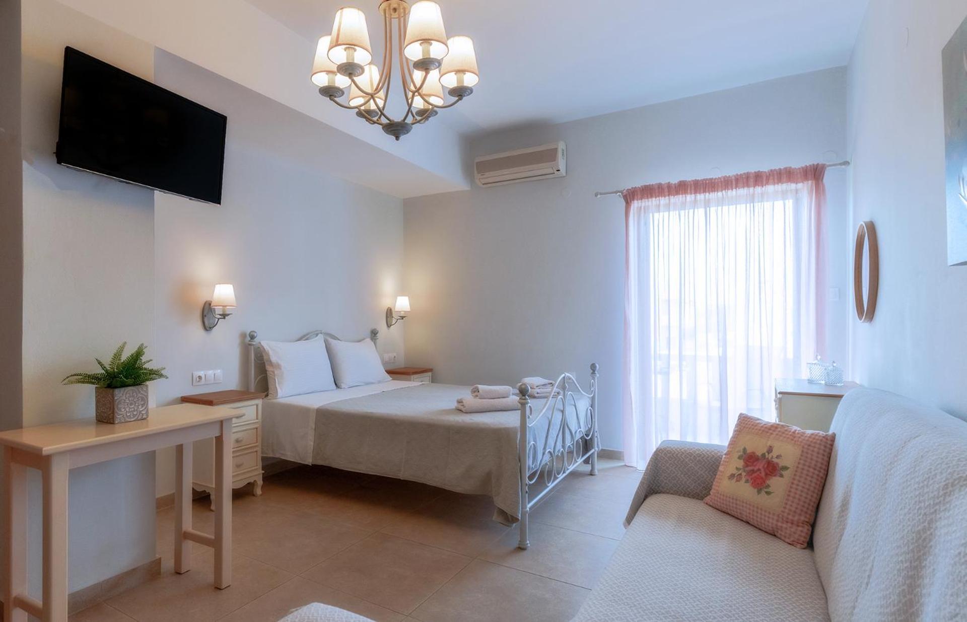 Kaiti 'S Studios & Apartments Палеохора Экстерьер фото