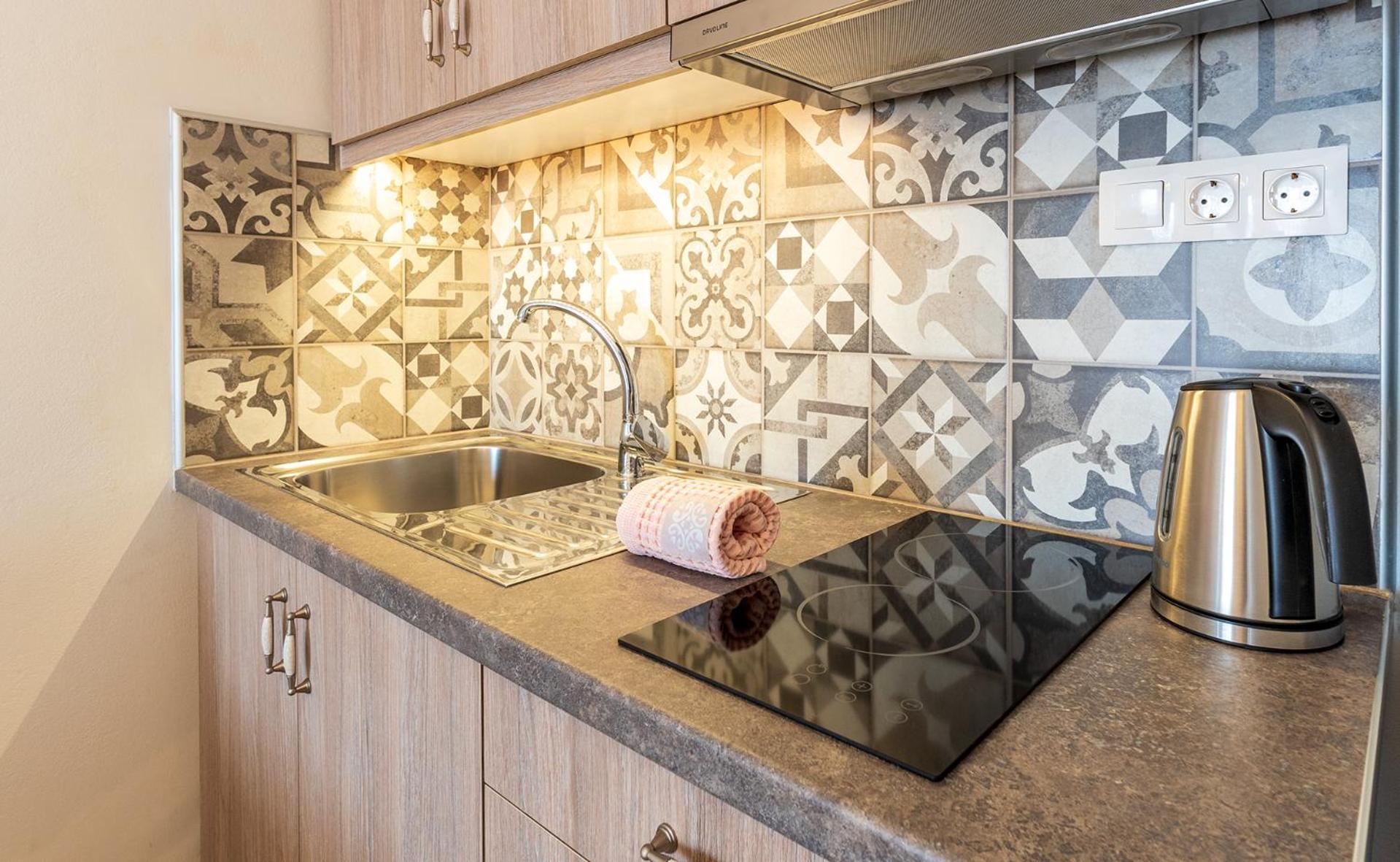 Kaiti 'S Studios & Apartments Палеохора Экстерьер фото
